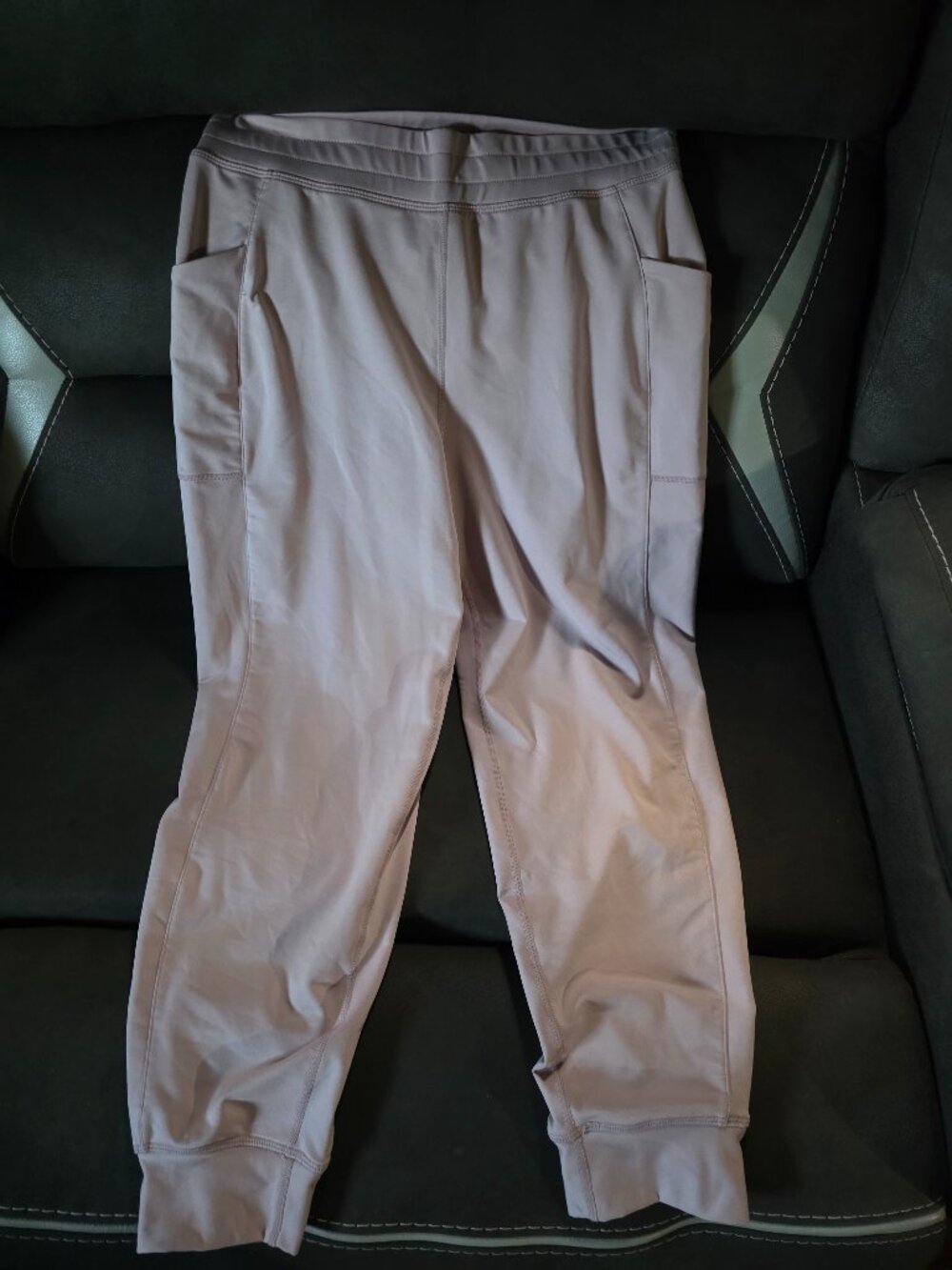Fabletics size M pale pink joggers